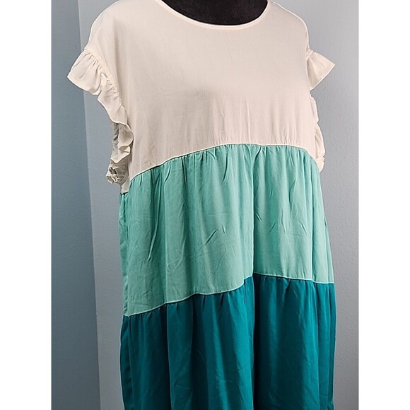 Chicsoul Womans 1X Tiered Dress Knee Length Boho Short Sleeve Empire Waist - Picture 2 of 16